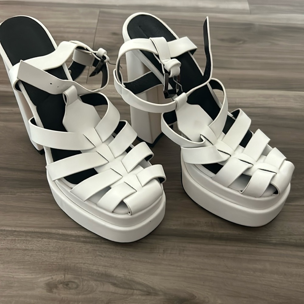 High heel sandals
